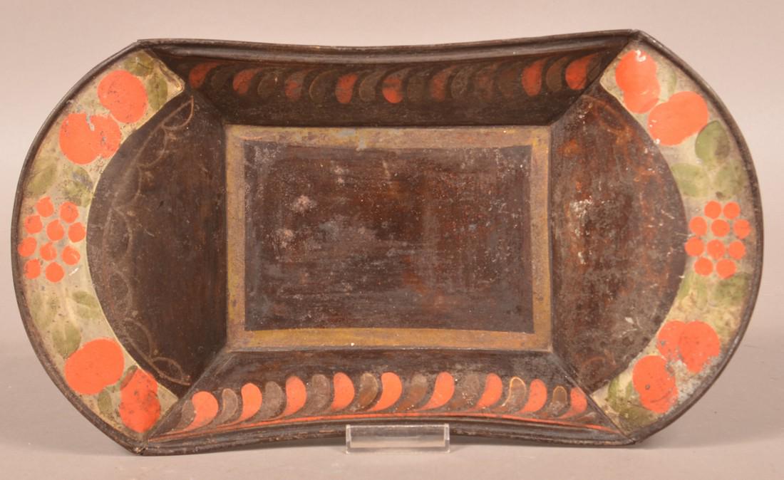 Pennsylvania 19th Century Toleware Apple Tray. (1 of 3)
