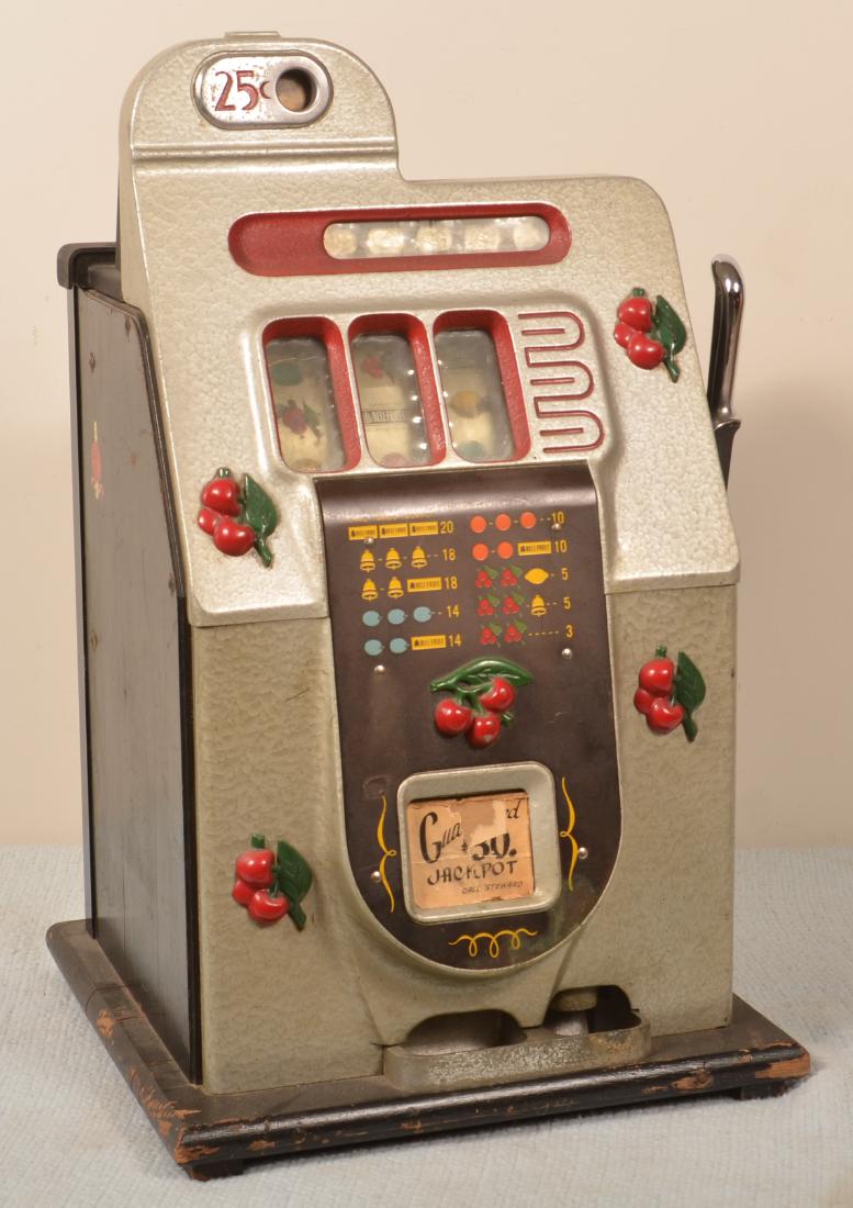 Mills Black Cherry 25¢ Slot Machine. (1 of 7)