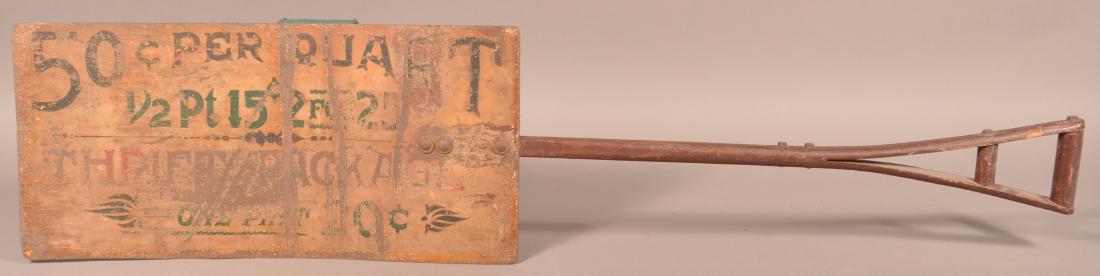 Antique Painted Flat Blade Shovel Sign. (1 of 3)