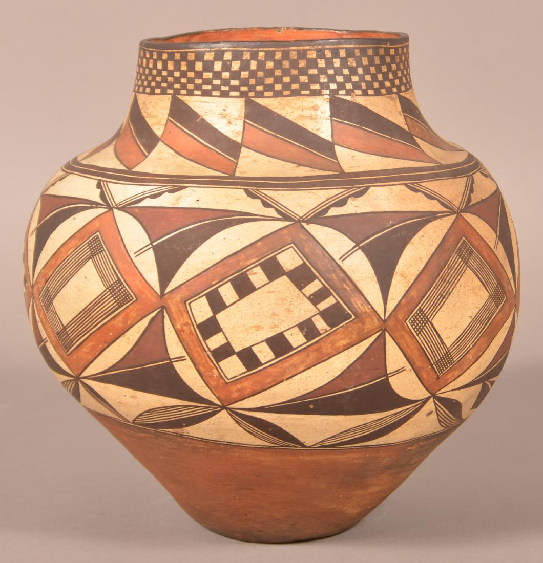 Very Fine Acoma Polychrome Pottery Olla. (1 of 5)