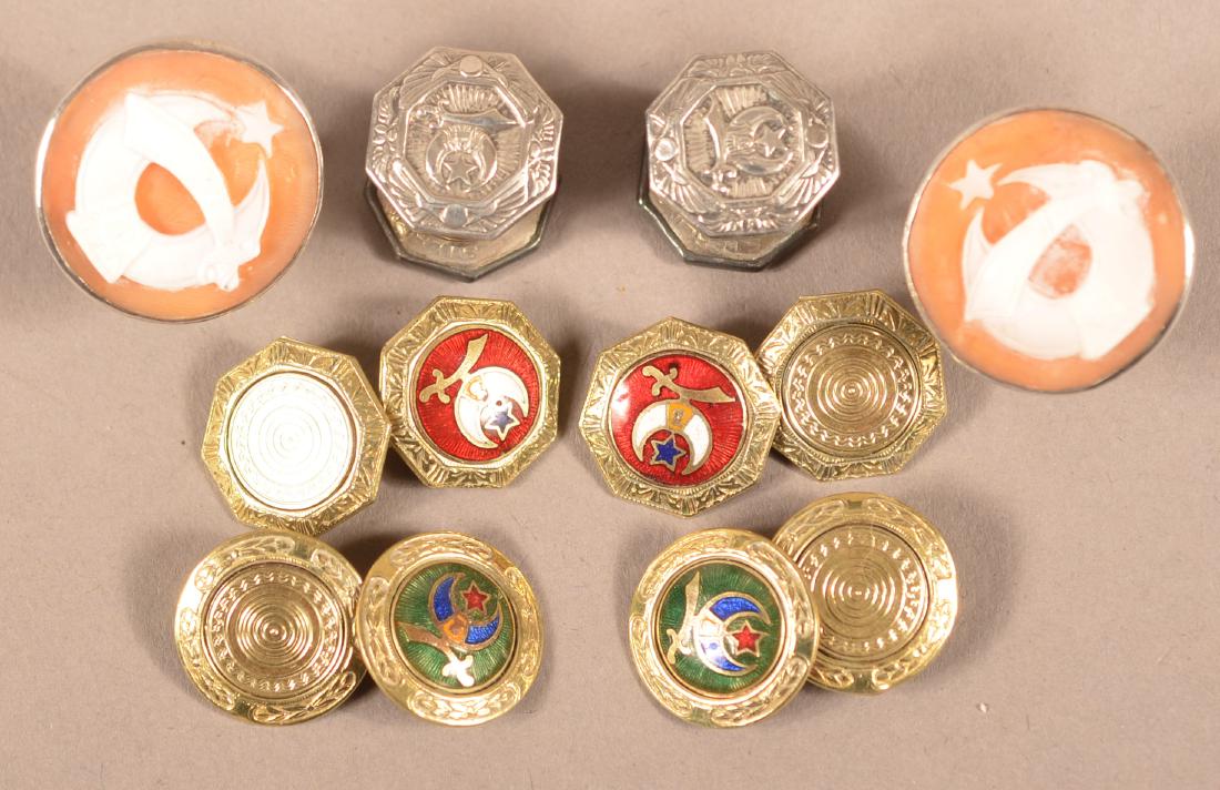 4 Pairs of Vintage Masonic Cufflinks (1 of 2)