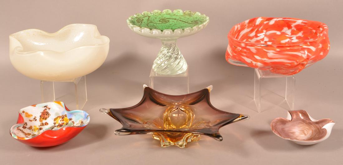 Five Pieces of Contemporary Art Glass. (1 of 2)