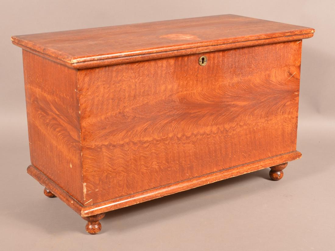PA Grain Decorated Miniature Blanket Chest. (1 of 4)
