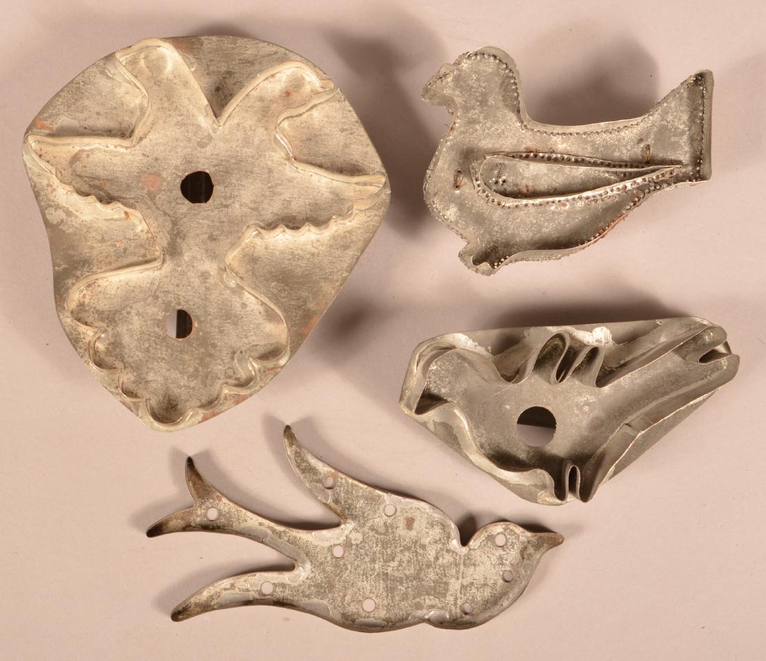 Four Antique Bird Form Tin Cookie Cutters. (1 of 2)