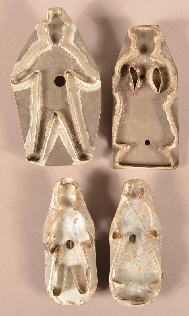 Two Pair of Antique Figural Tin Cookie Cutters. (1 of 2)