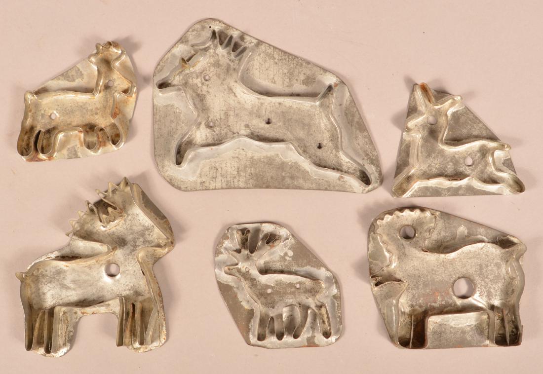 Six Antique Stag Form Tin Cookie Cutters. (1 of 2)