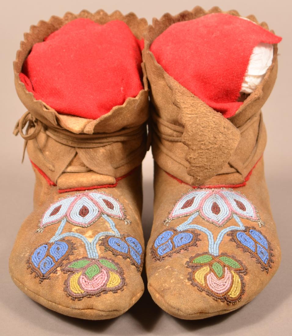 Pair of Antique Beaded Moccasins w/ Floral Design (1 of 4)