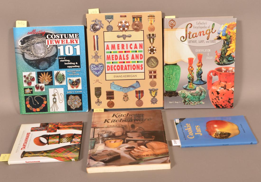 Westfall. Cookie Jars. // Celehar. Kitchens and (1 of 1)