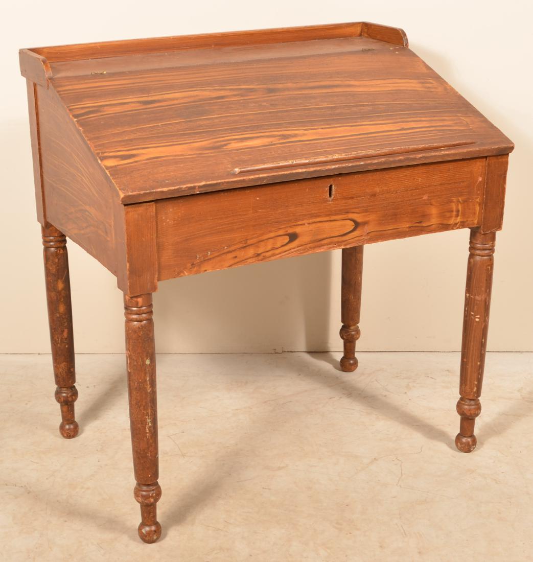 Pennsylvania Federal Softwood Schoolmaster's Desk. (1 of 3)
