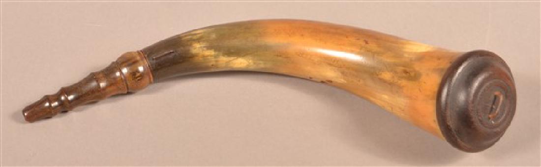 Dauphin County, PA Type Antique Screw-tip Powder Horn. (1 of 4)