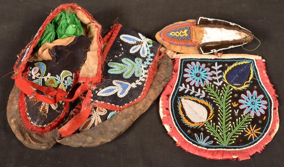 3 Damage Items of 19th Cent. Beadwork - Iroquois Pouch, (1 of 2)