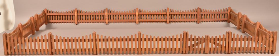 Antique/Vintage Pine Christmas Yard Fencing.: Antique/Vintage Pine Christmas Yard Fencing. 117" linear. Condition: Very good.