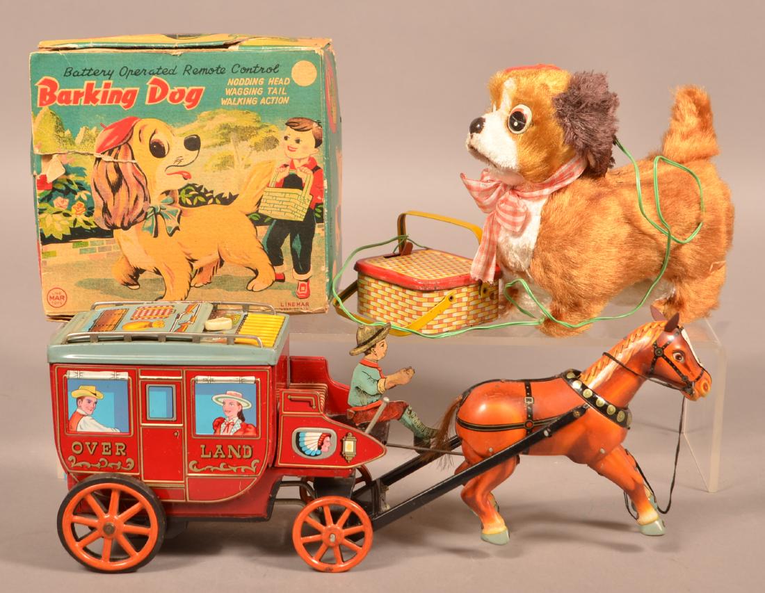 Two Vintage Japanese Battery Operated Toys. (1 of 6)