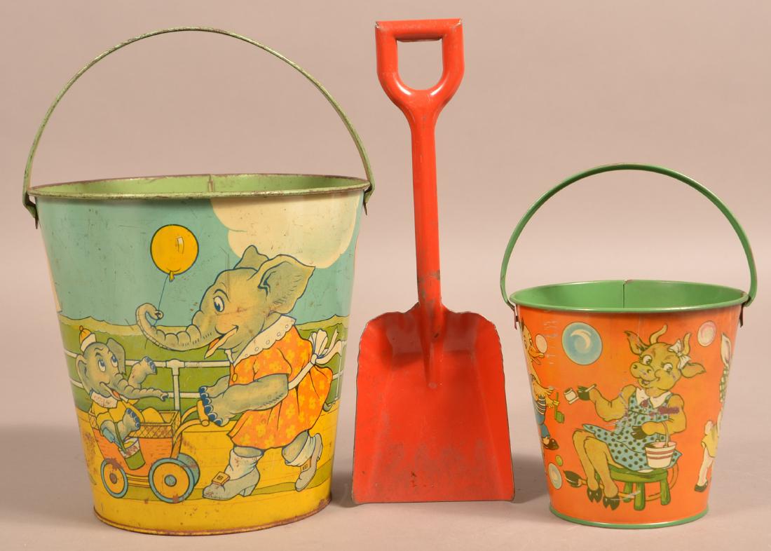 Two Vintage Tin Lithograph Sand Pails. (1 of 4)