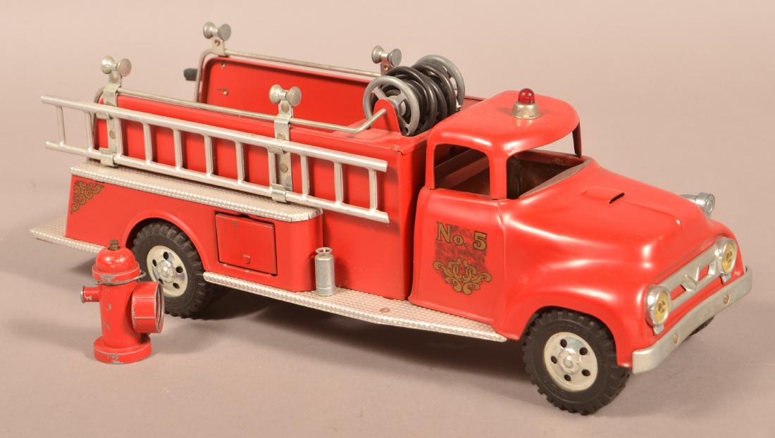 Tonka Pressed Steel No. 5 Fire Pumper Truck. (1 of 3)