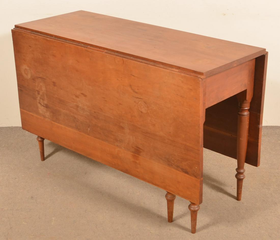 Pennsylvania Sheraton Cherry Gate Leg Dropleaf Table. (1 of 2)
