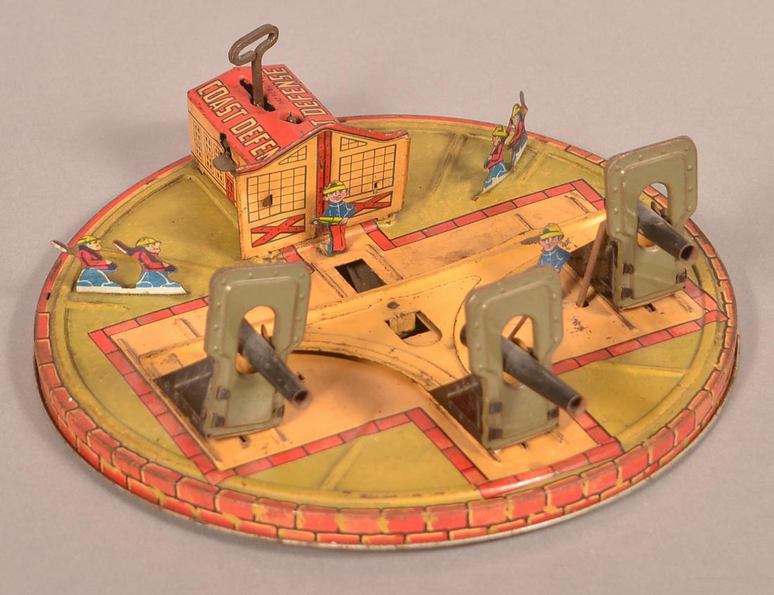 Marx Coast Defense Tin Litho Wind-up Toy. (1 of 3)