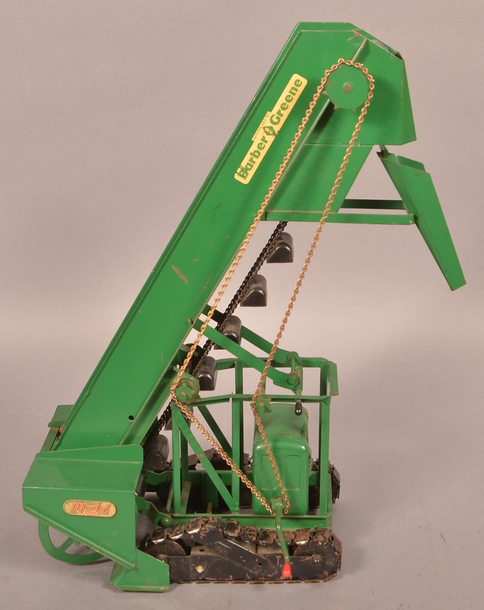 Doepke Model Toys Barber Green Steel Bucket Loader. (1 of 4)