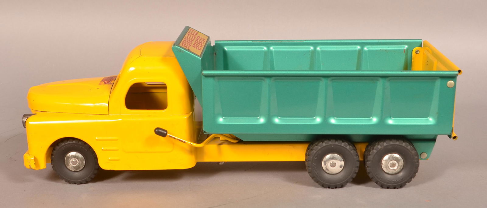 Structo Pressed Steel Hydraulically  Dump Truck. (1 of 3)