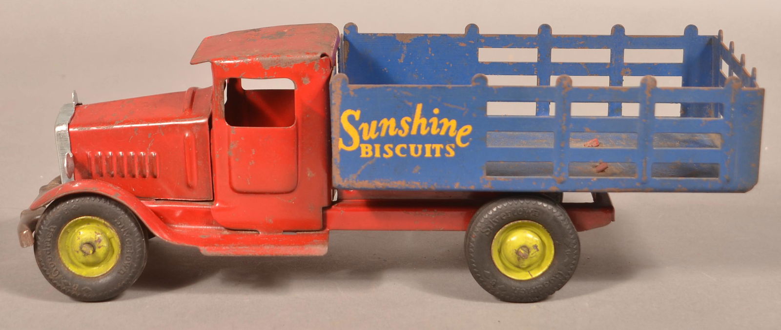 Metalcraft "Sunshine Biscuits" Stake Body Truck. (1 of 3)
