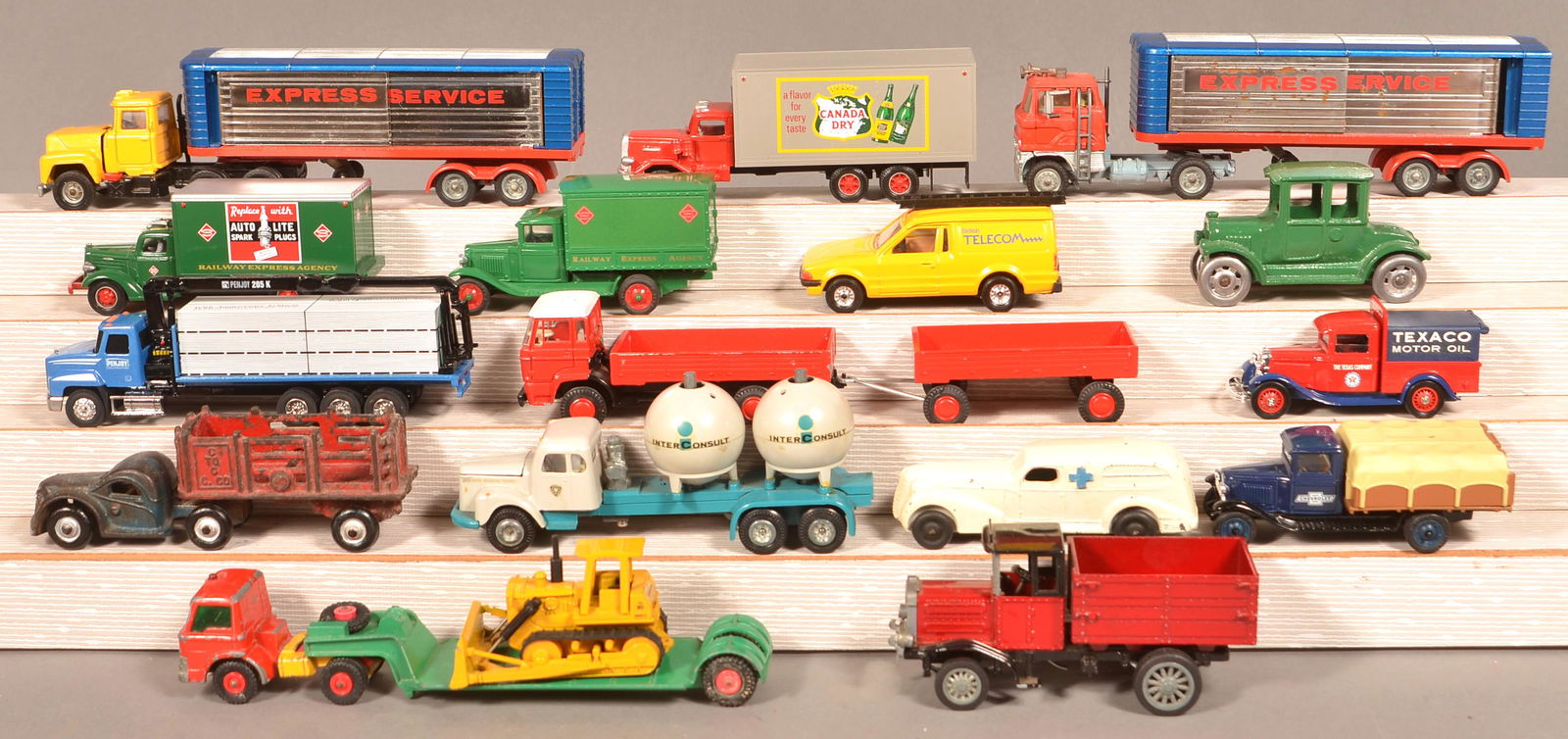 Lot of Various Vintage/Modern Metal Vehicles. (1 of 1)
