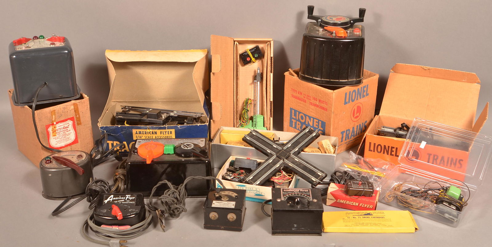 Lionel & American Flyer Transformers and Train Access. (1 of 1)