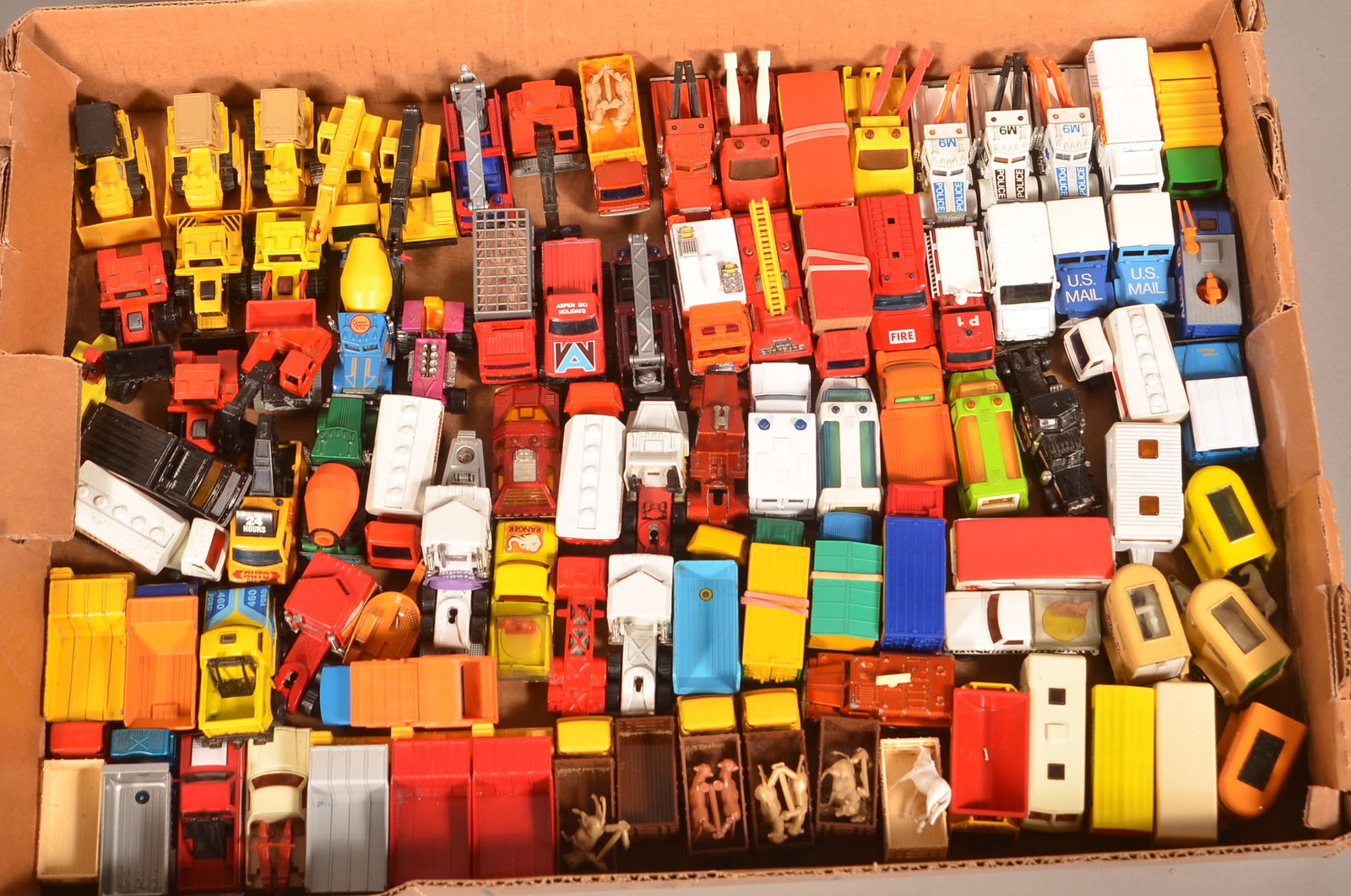 Lot of 90 Matchbox Trucks. (1 of 1)