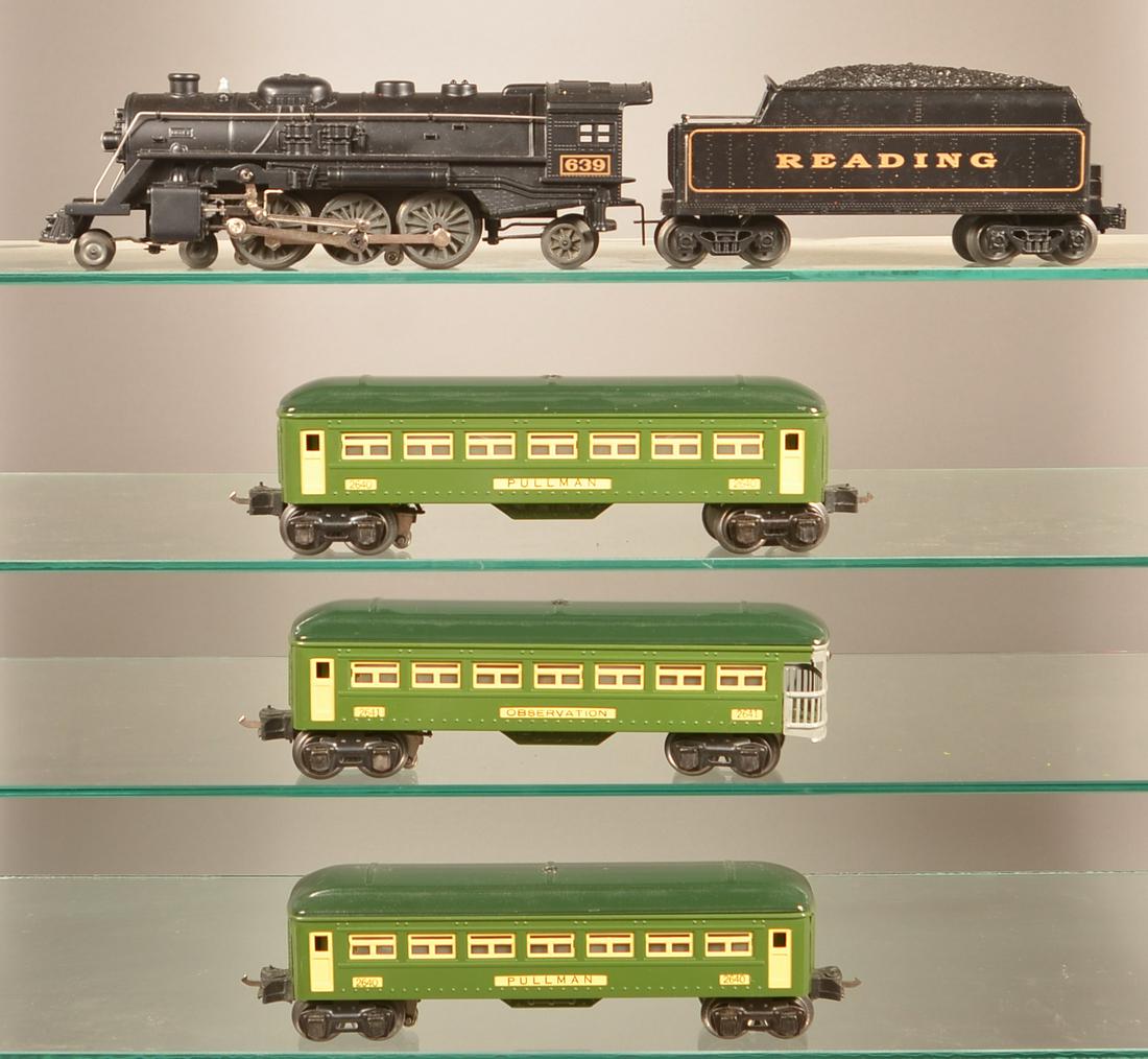 Lionel 639 0-Gauge Five Piece Passenger Train Set. (1 of 3)