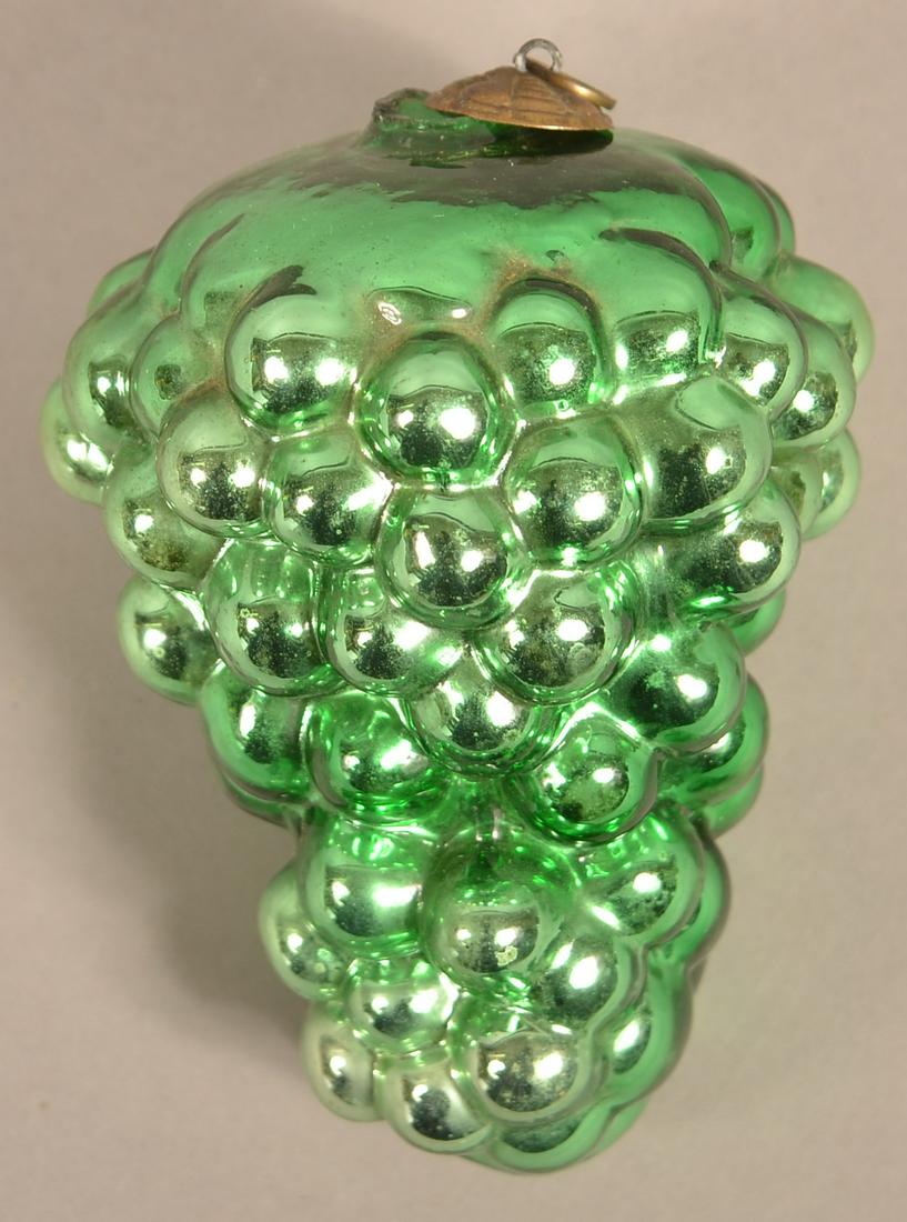 Antique German Green Glass Cluster of Grapes Kugel. (1 of 3)