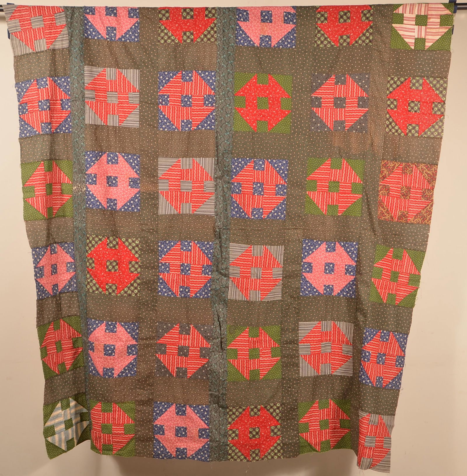 Antique Monkey Wrench Pattern Patchwork Quilt Top. (1 of 2)