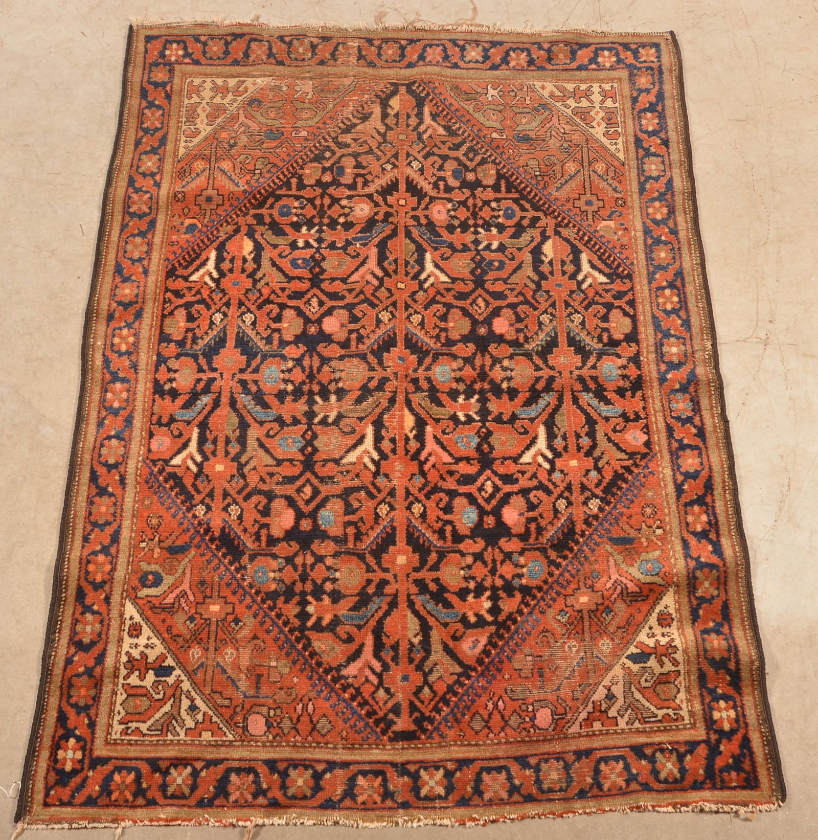 Antique/Vintage Floral Pattern Oriental Area Rug. (1 of 5)