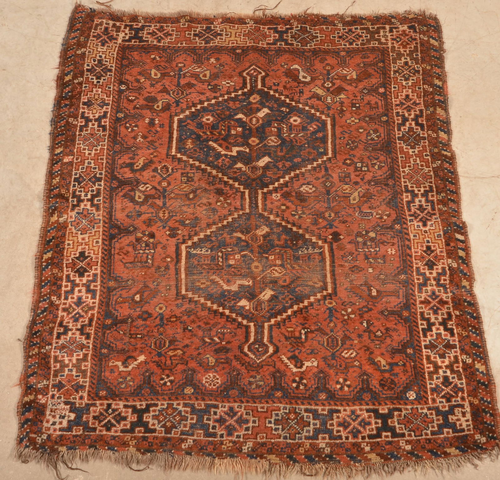 Antique/Vintage Floral Pattern Oriental Area Rug. (1 of 5)