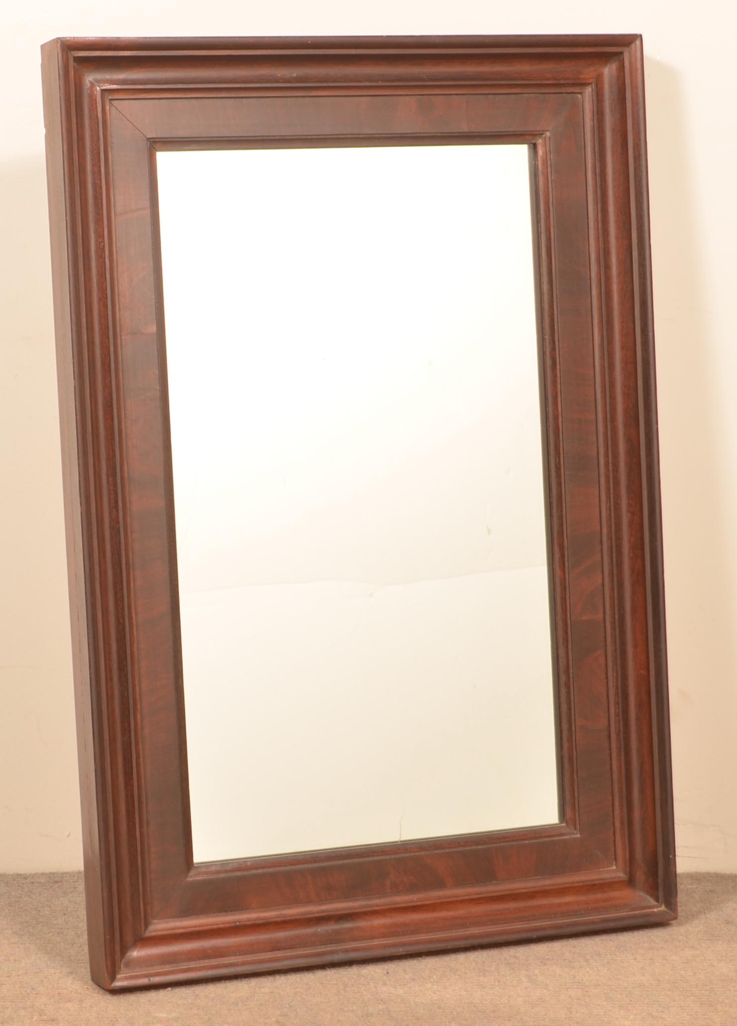 American Federal Mahogany Wall Mirror. (1 of 2)