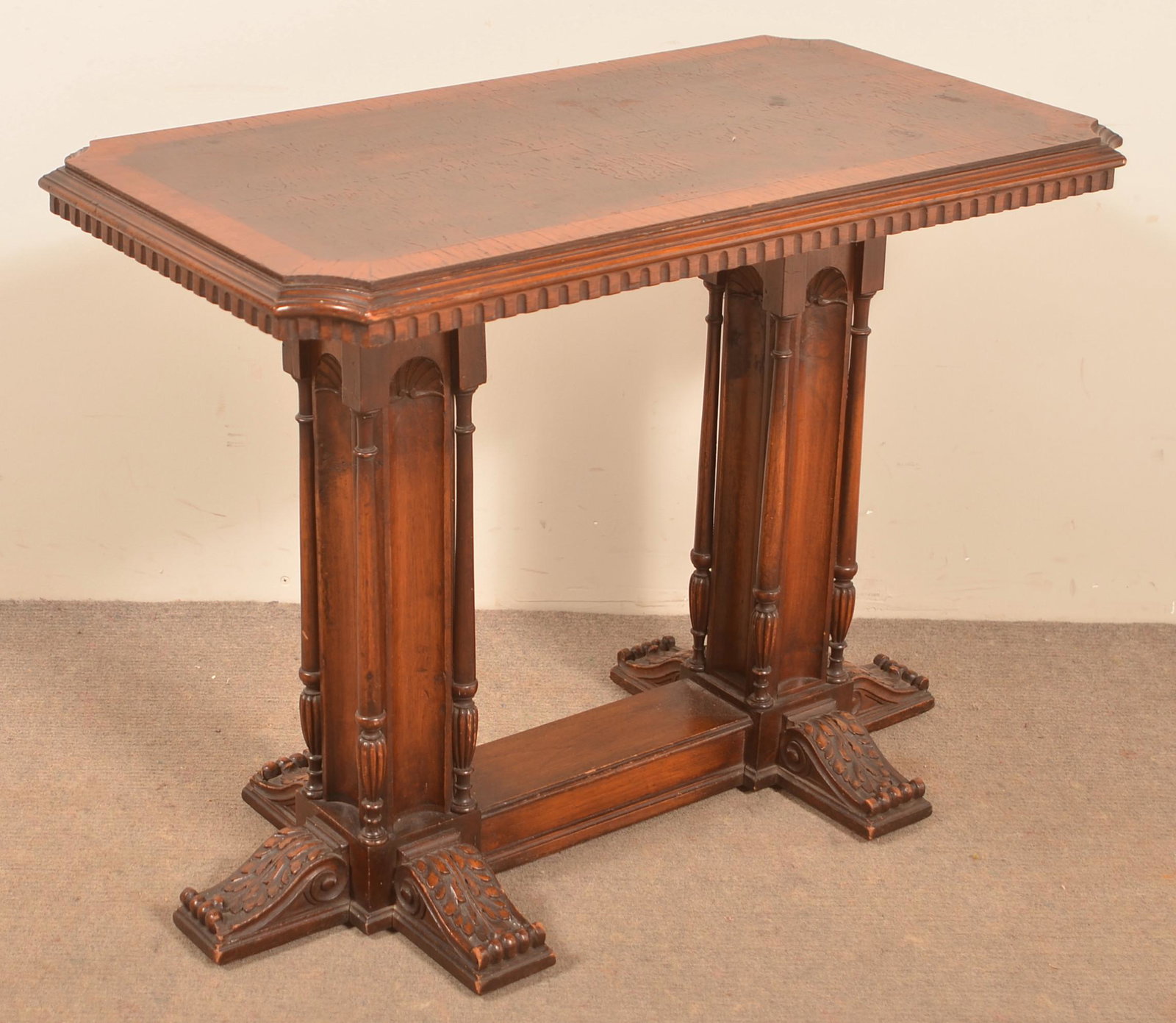 Vintage Period Style Carved Mahogany End Table. (1 of 3)
