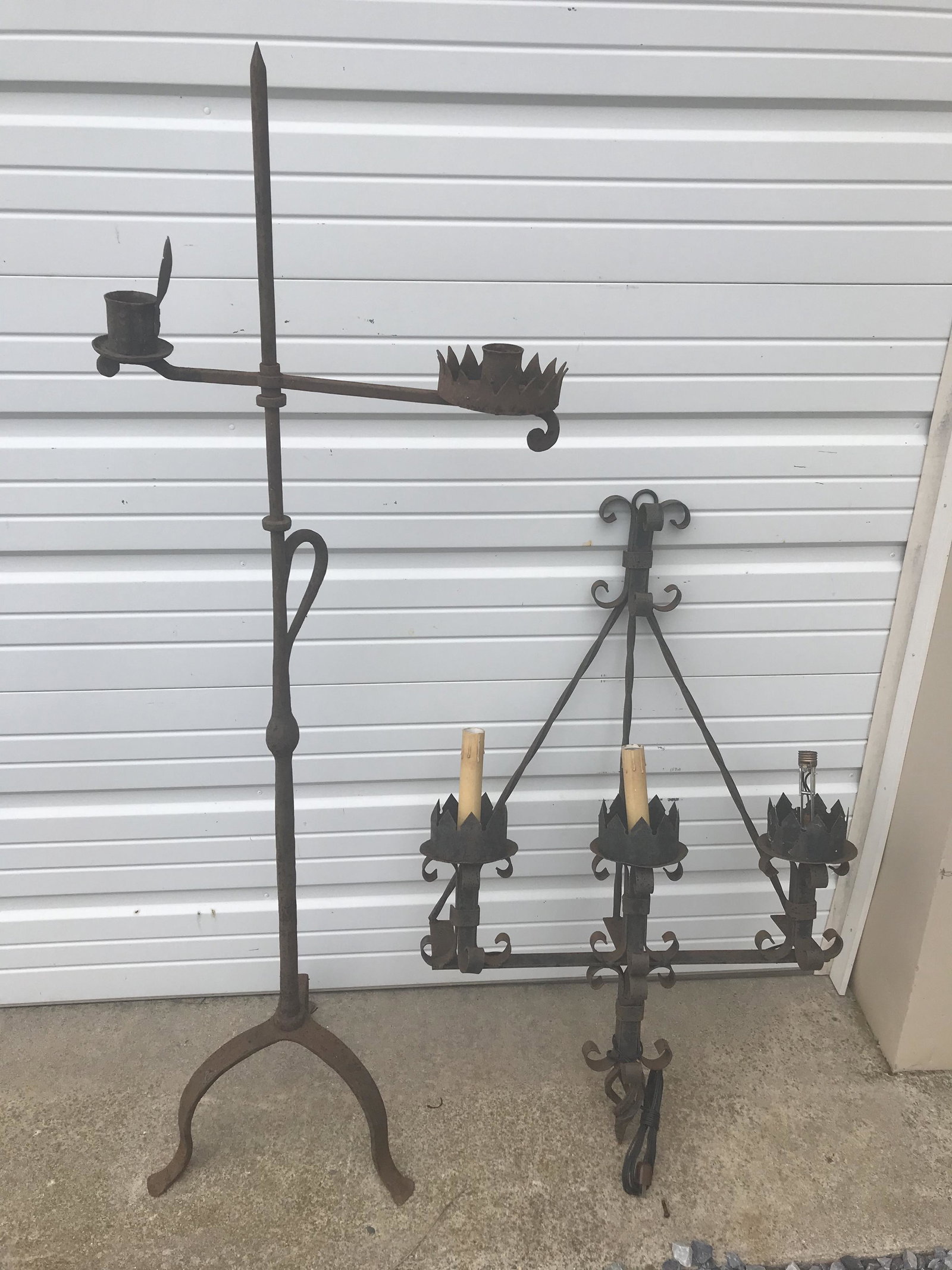 Gothic Style Hanging Light: with gothic style metal candle lamp. Tallest-59” Condition: Good with surface rust