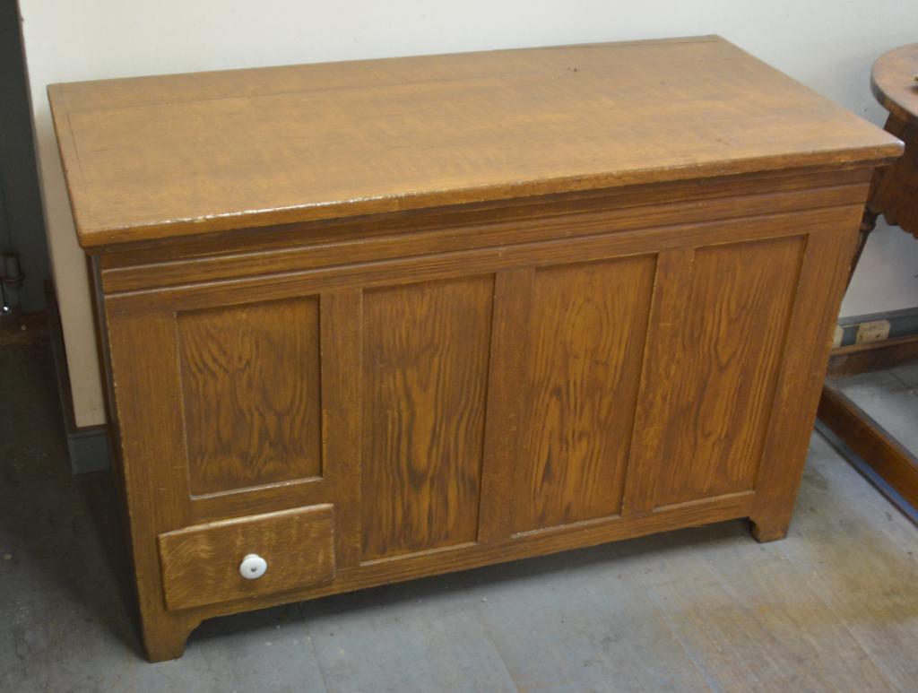 19th Century PA Grain-Painted Flour Chest (1 of 4)