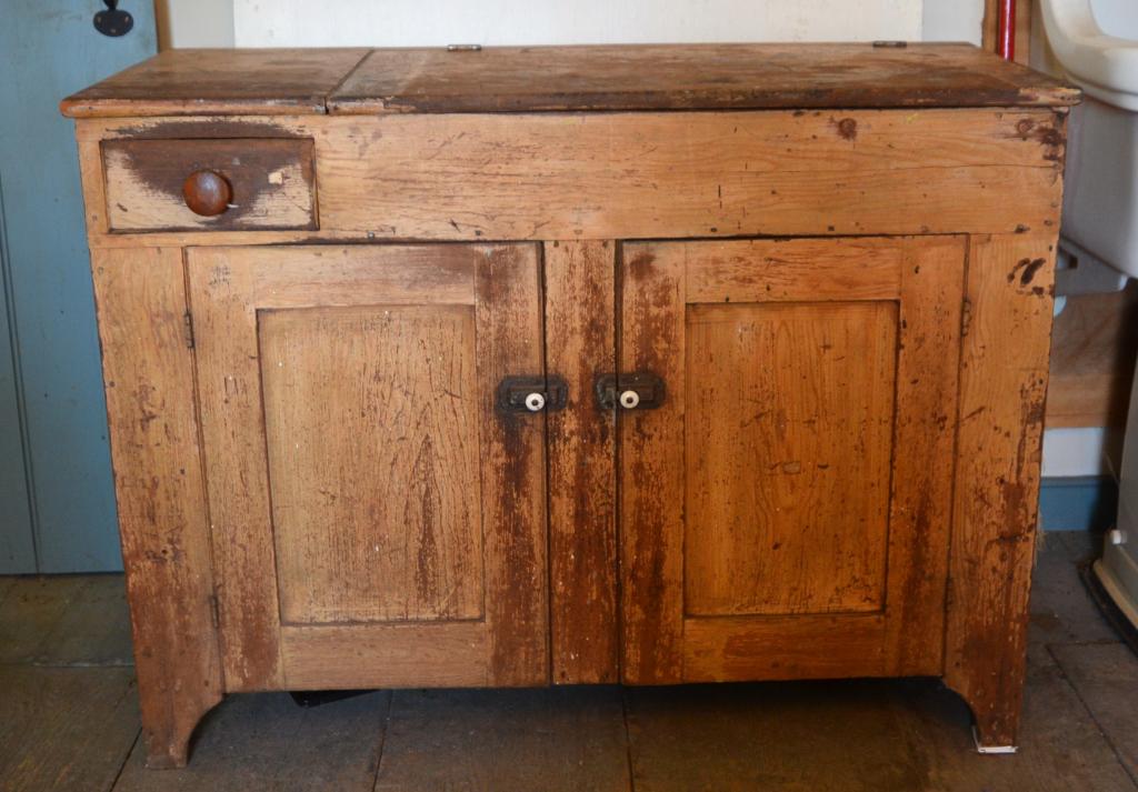 19th C. Southeastern PA Grain Paint Decorated Dry Sink (1 of 5)