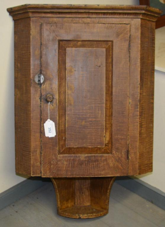 Reprod. Grain Paint Decorated Hanging Corner Cupboard (1 of 1)