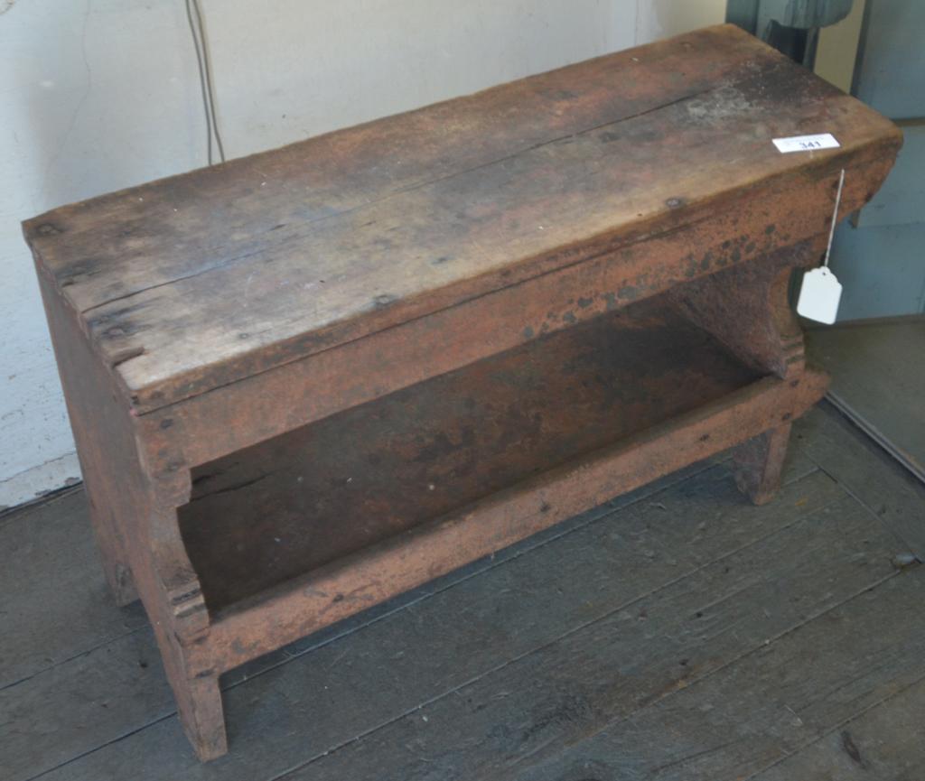 Early Primitive Country Bench/ Bucket Bench (1 of 4)