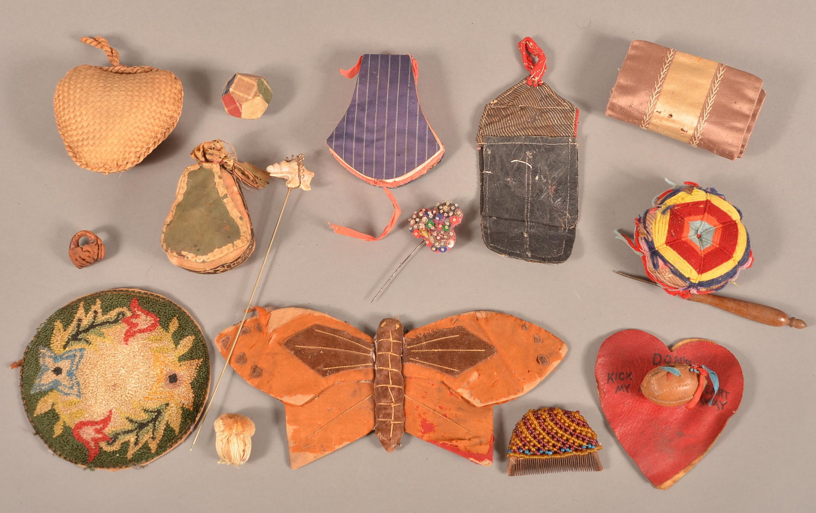 Lot of Antique/Vintage Pin Cushions and Sewing Items.: Lot of Antique/Vintage Pin Cushions and Sewing Items. Condition: Fair to good.