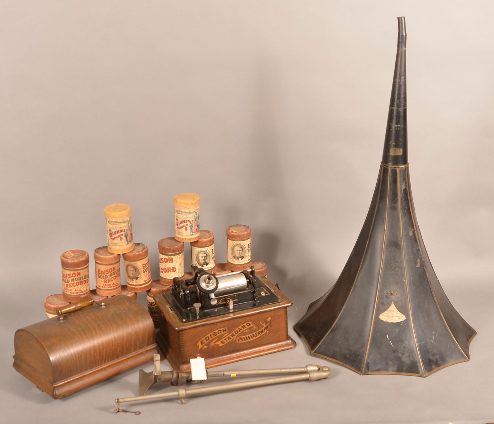 Antique Edison Oak Case Standard Cylinder Phonograph.: Antique Edison Oak Case Standard Cylinder Phonograph. SN- S155279. With crank, horn and crane. Including 15 cylinder records with boxes. 10-1/2"h. x 12-1/2"w. x 9"d. Condition: Very good with minor we