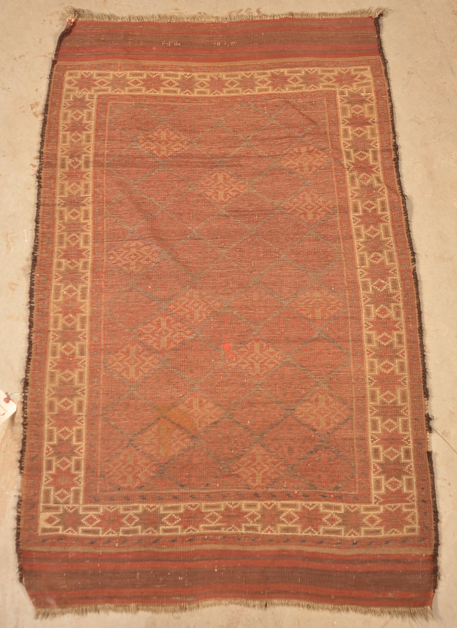 Antique/Vintage Oriental Geometric Pattern Area Rug.: Antique/Vintage Oriental Geometric Pattern Area Rug. 2'9" x 4'9". Condition: Good with wear.