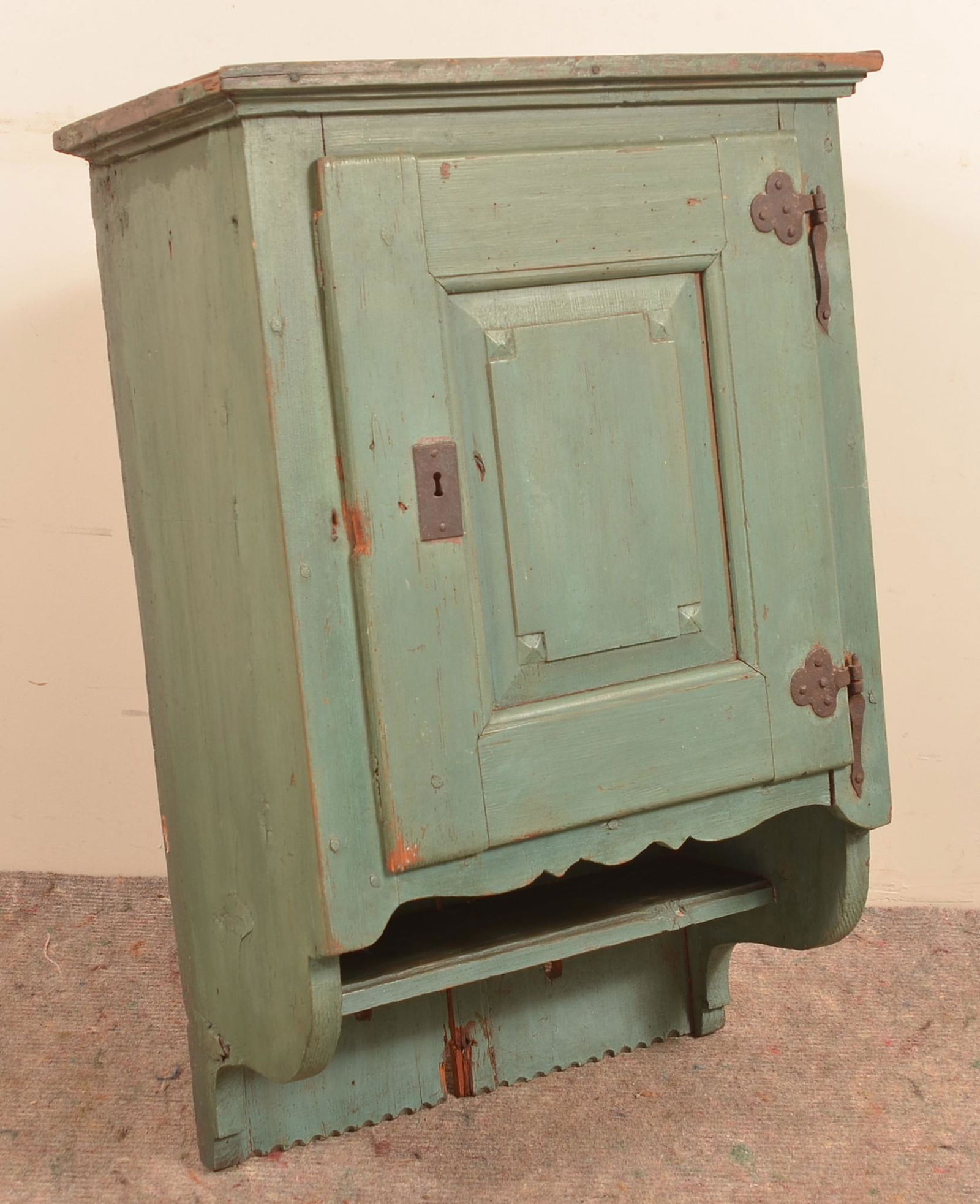 Pennsylvania Green Painted Softwood Hanging Cupboard. (1 of 5)