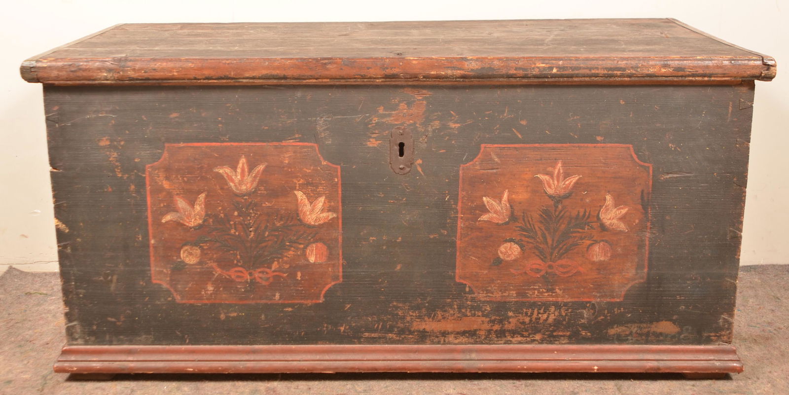 Late 18th Century Painted Blanket Chest. (1 of 6)