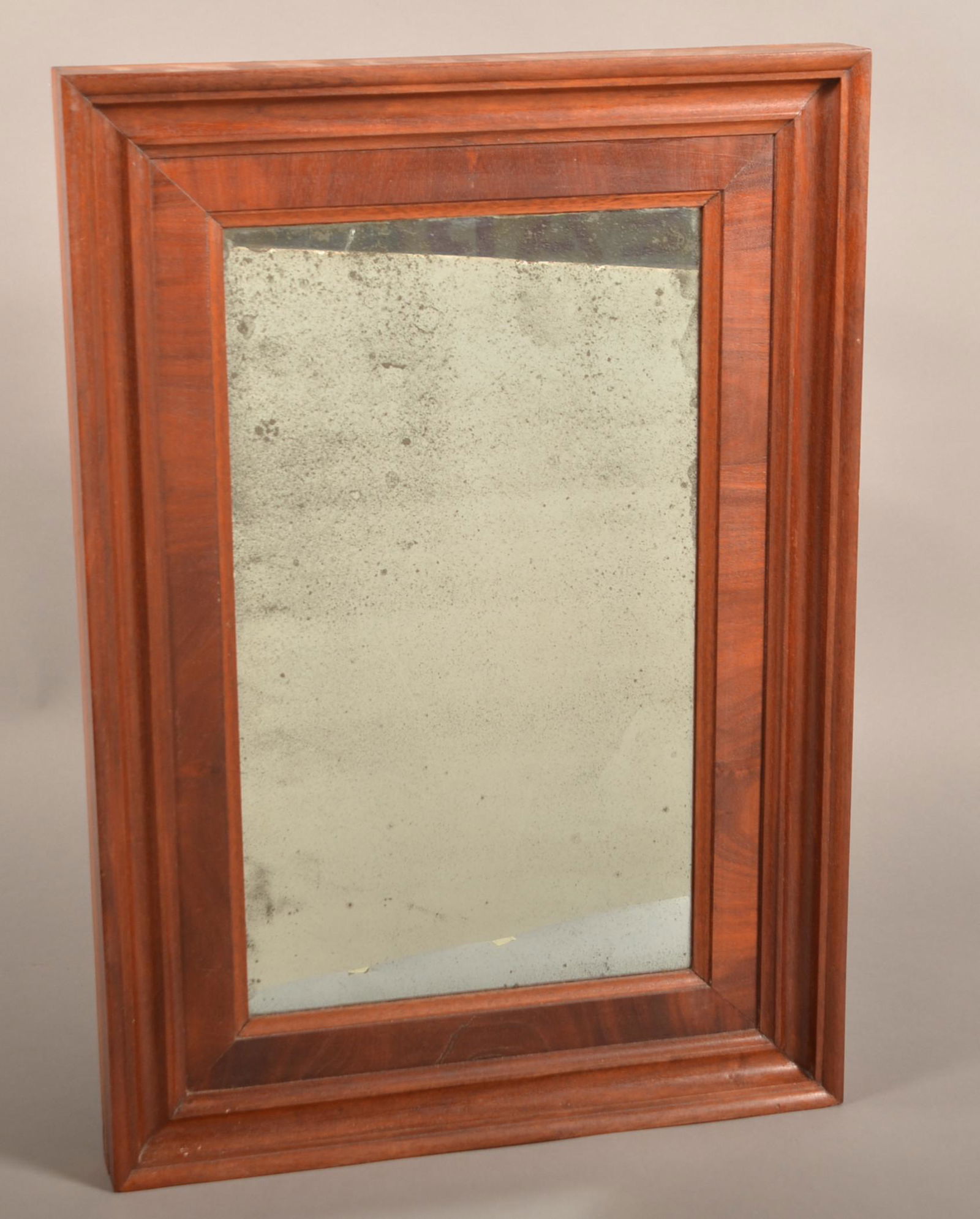 American Federal Mahogany Molded Frame Mirror. (1 of 3)