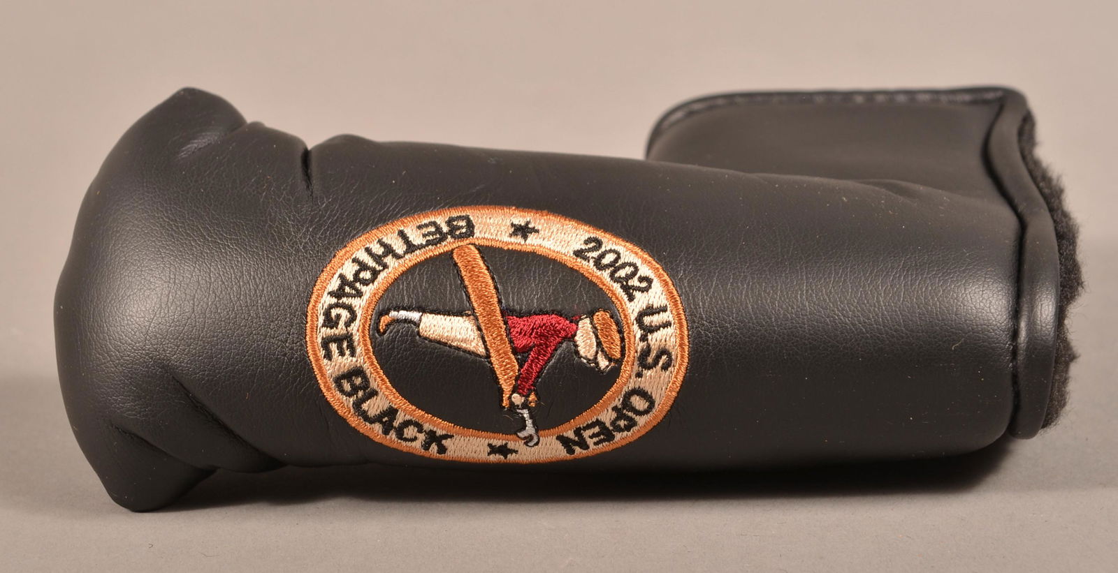 Scotty Cameron Style 2002 U.S. Open Headcover (1 of 3)