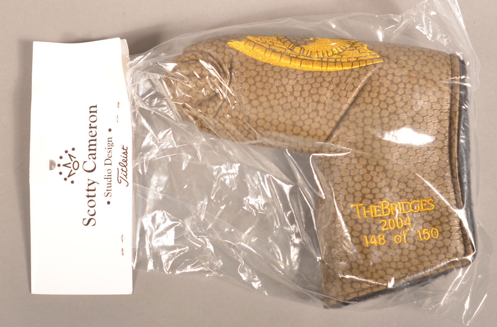 Scotty Cameron Battle at The Bridges Headcover (1 of 3)