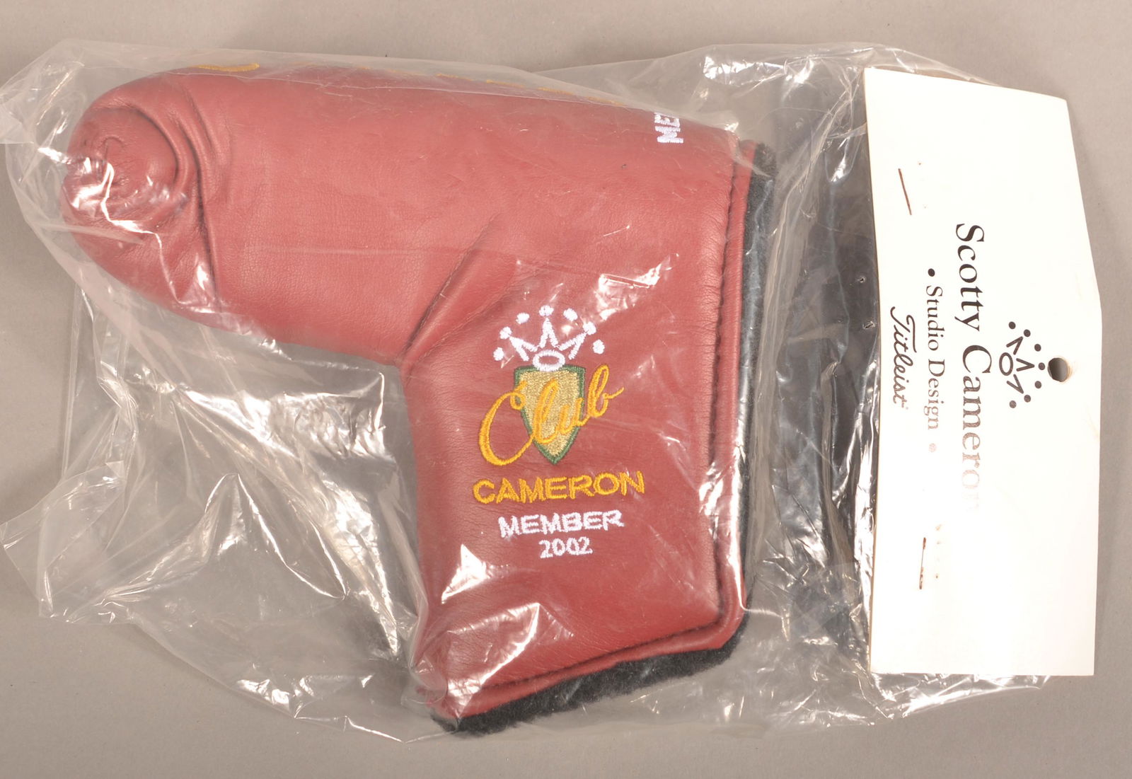 Scotty Cameron 2002 Club Cameron Headcover (1 of 3)