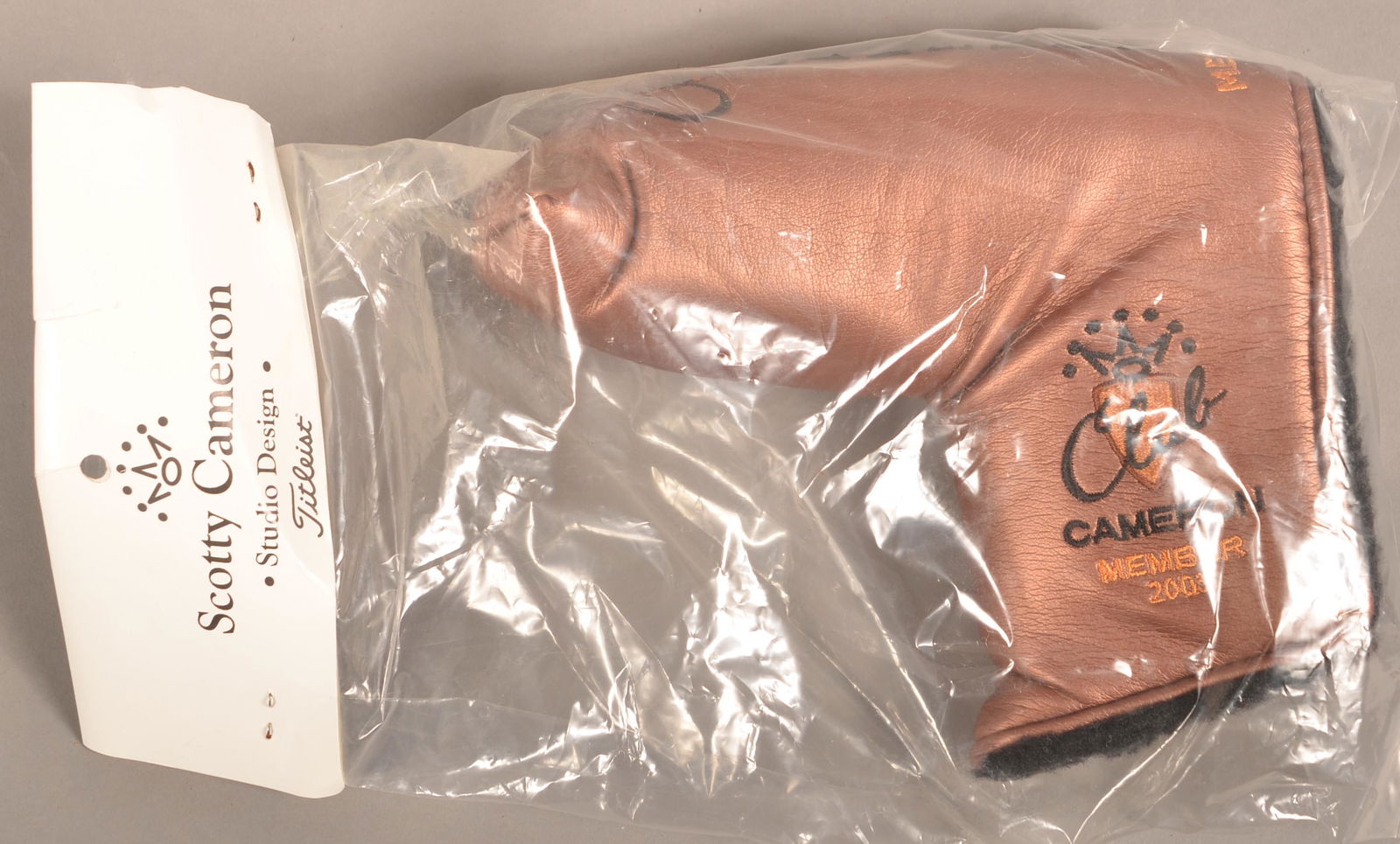 Scotty Club Cameron Gold Headcover (1 of 3)