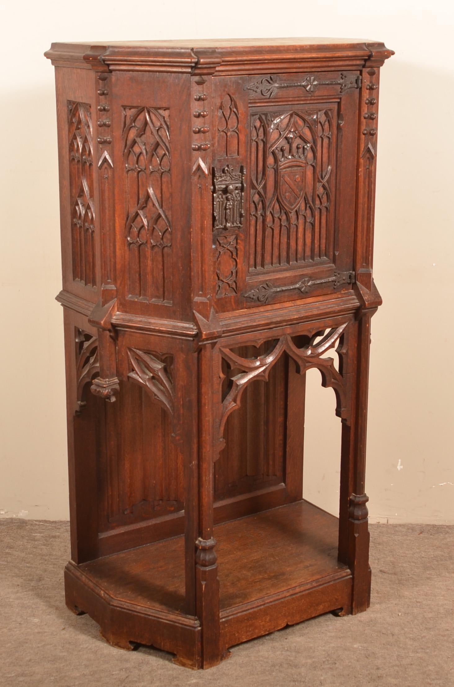German Carved Oak Radio Cabinet (1 of 6)